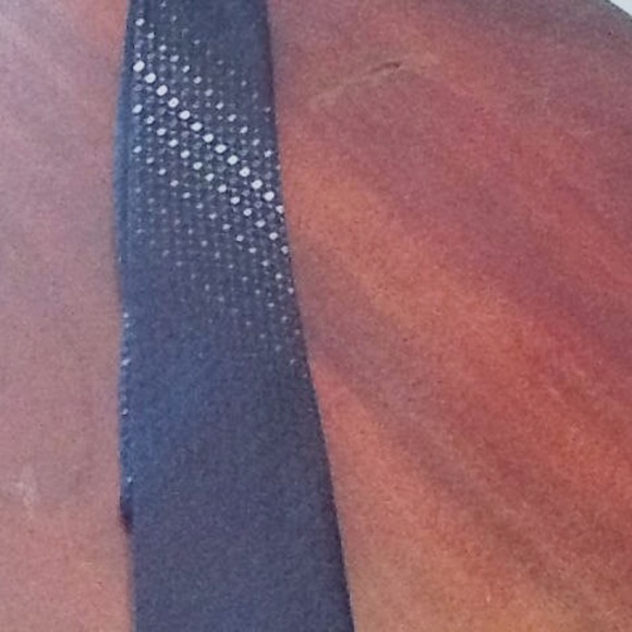 Retro Silk Leo Chevalier - Made in Canada -Black silk tie - well loved - Picture 1 of 16